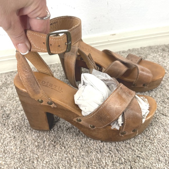Bed Stu Shoes - Bed Stu Kalah Tan Leather Platform Sandals Wooden Chunky Heel Clog Pump 7.5 Boho